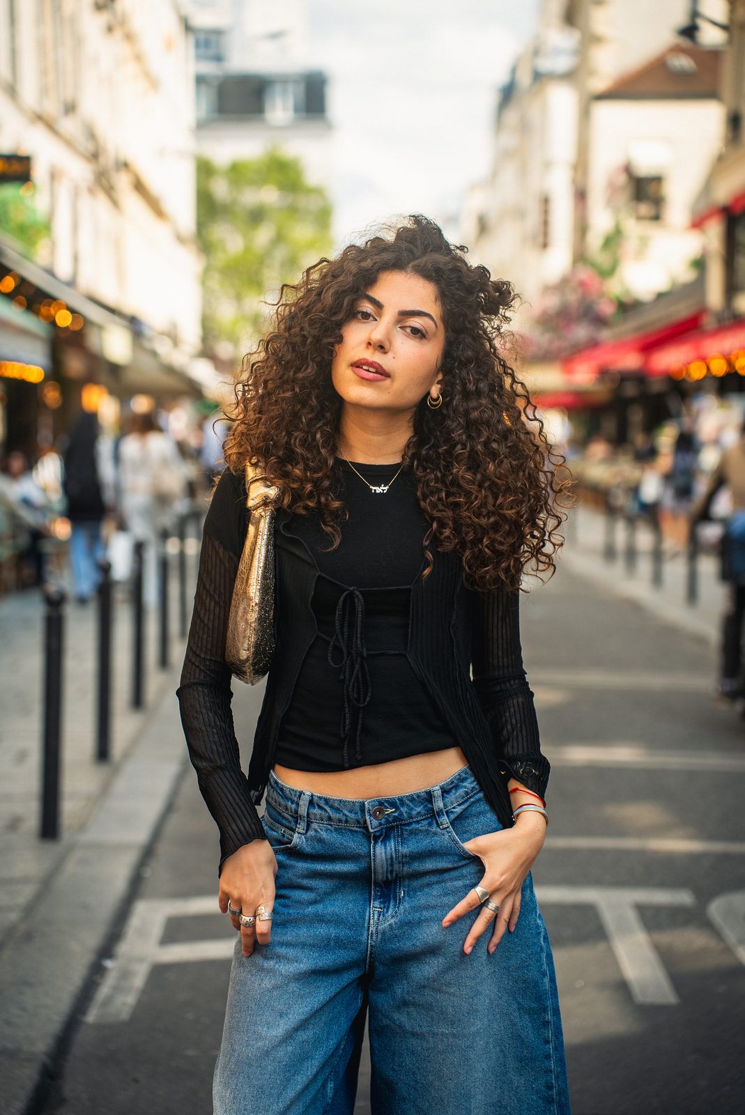 Portrait. Dans les rues de Paris.